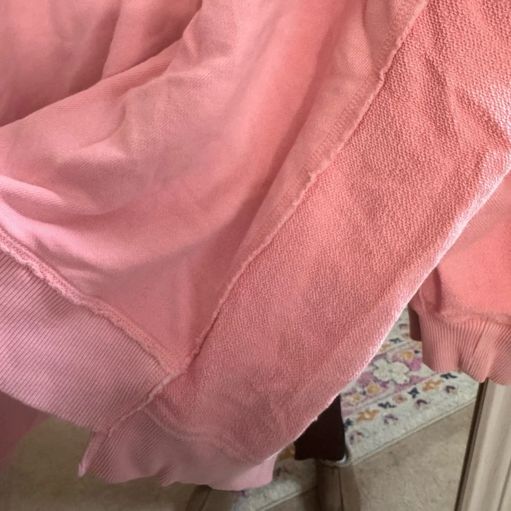 Aerie Off-the-Shoulder Coral/Peach V-Neck Sweater - Picture 5 of 6